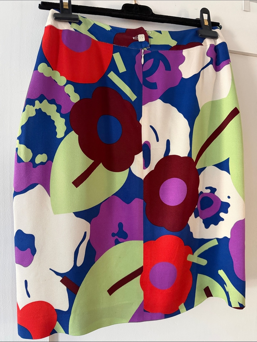 CHANEL vintage by Karl Lagerfeld Floral Pencil Skirt in Red, Blue, and Purple - Picture 2 of 5